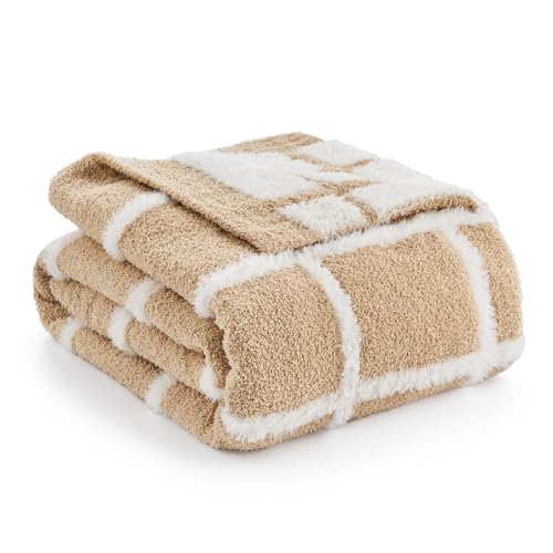 Amélie Home Faux Fur Throw Blanket, Plaid Beige, 50"x60"