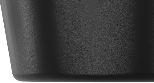 Bild 7 - Dutch Oven Set 12L - Eingebrannter Dutch Oven 12 Liter - Feuertopf Gusseiserner Topf mit praktischem Deckelheber & Edelstahl Untersetzer [für 10-16 Personen]