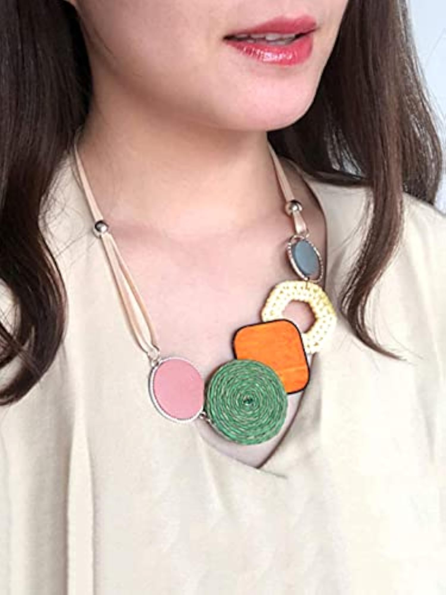 Choker Necklace for Women, Statement Style Pendant