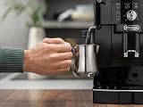 De'Longhi Magnifica S Smart Machine a Café Grain ECAM230.13.B, Machine Expresso et Cappuccino, 1.8L, 1450W, Noir [Exclusif Amazon] - 6