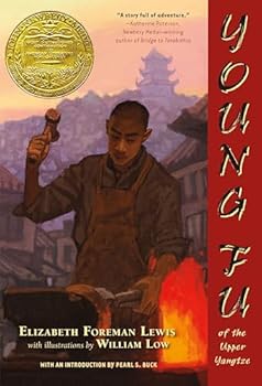 Paperback Young Fu of the Upper Yangtze Book