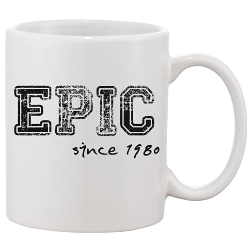 Epic From 1980 - Taza de cerámica con diseño de cumpleaños con texto en inglés "Celebrate The Your You was Born