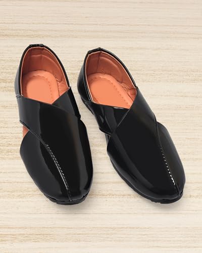 Image of SIYA Cross Strap Peshawari Juti Shoes for Boys