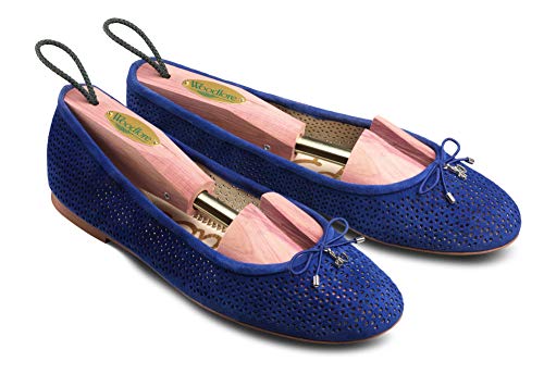 Woodlore Women’s Cedar Wood Shoe Trees Adjustable 2-Pack (For 2 pair of Shoes), Aromatic, USA Made (Medium Fits Sizes 8-9.5) - Thumbnail 2