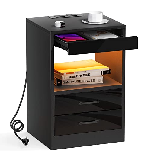 CHOWGOLI Mesita de Noche, Mesilla de Noche con Tira de Luz LED y EstacióN de Carga, Mesita de Noche 2 Cajones con Compartimento Abierto y Estante Deslizante, Mesita Noche Negra, 40x35x60cm