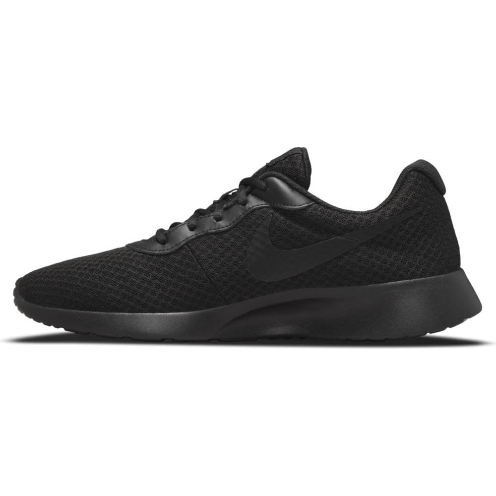 NIKEMen's Tanjun Sneaker