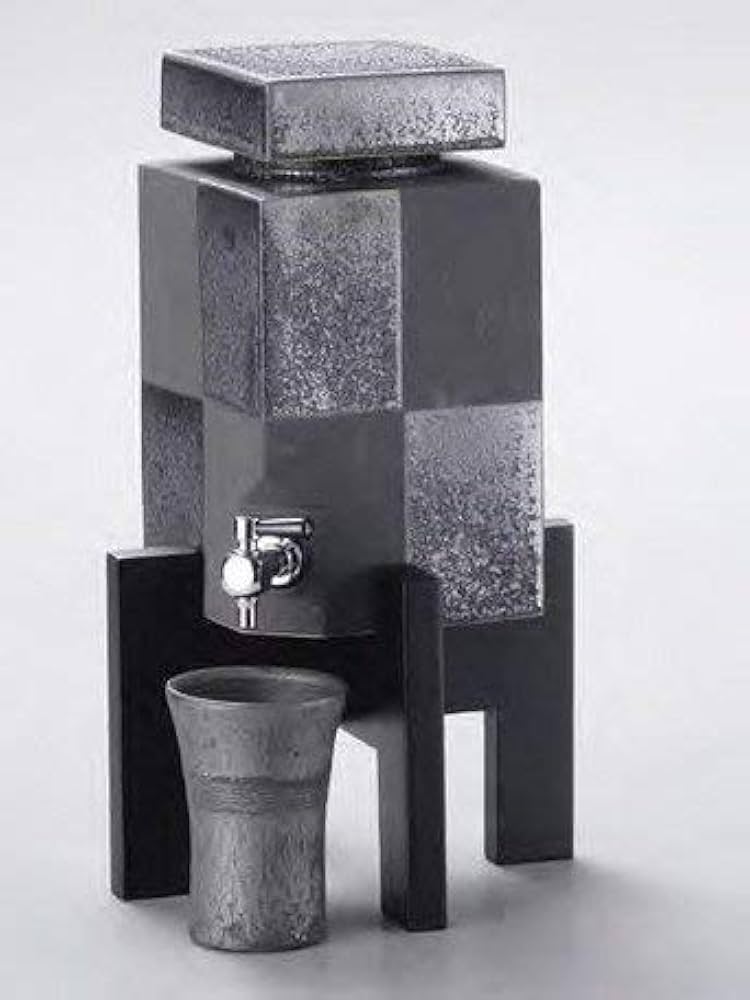 【常滑焼】黒市松焼酎サーバー　3L 常滑焼】黒市松焼酎サーバー3Lと焼酎水割りカップ1個セット