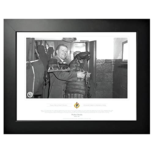 Toronto Maple Leafs Memorabilia - 1967 Walter Broda Black & White Classic - 12