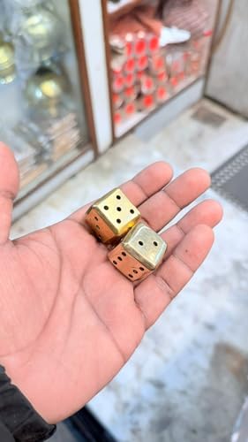 Juego de dados de metal, acabado de latón y cobre, 2 dados para juegos, diseño de cubo en miniatura
