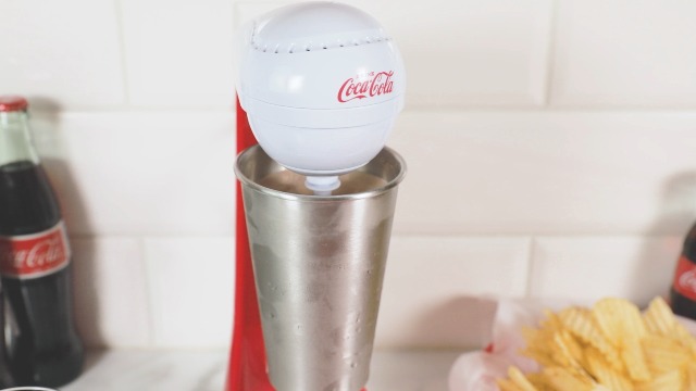 Amazon.com: Nostalgia Two-Speed Electric Coca-Cola Limited