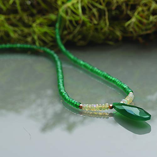 Collana con opale portafortuna in argento Sterling...