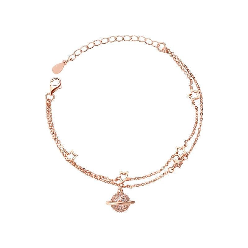 Bijoux tendance pour femme : offrez un collier planète en argent rose romantique