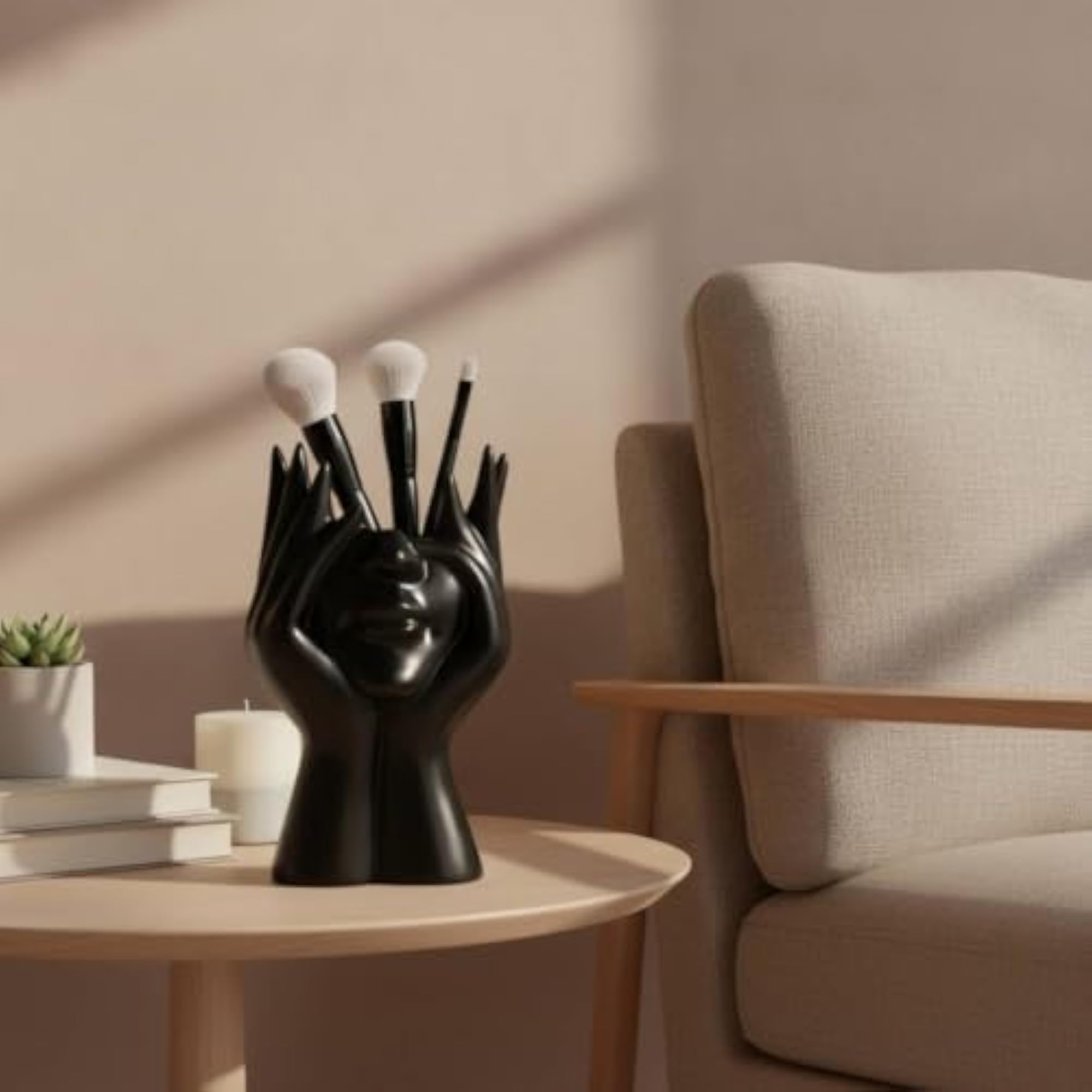 Glossy Makeup Brush Holder, Decorative Sculptural Design
