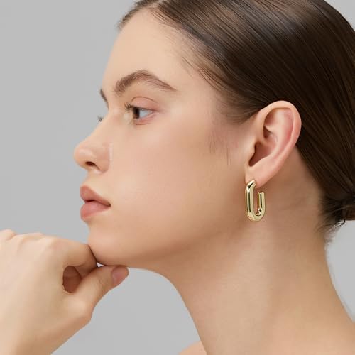 Image of FRUMOS 18K Gold Plated Chunky Hoop Earrings for Women Fashion Thick Gold Hoops Set Jewelry for Birthday Christmas Gifts