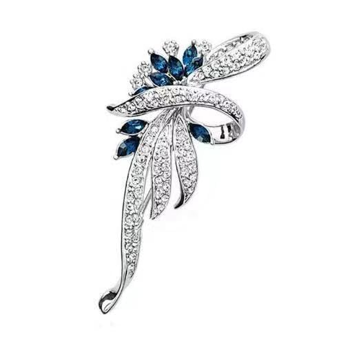 ブローチ おしゃれ コサージュ 結婚式 フォーマル お洒落 パール ピンブローチ 可愛い かわいい 金 銀 卒業式 スーツ 母 入学式 入園式 卒園式 親族 レディース 御洒落 お呼ばれ (シルバー)
