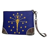 Parfaitement dimensionné pour les essentiels (20 cm x 12 cm). Compact mais étonnamment spacieux. Cette pochette s'adapte à votre smartphone, cartes, espèces, passeport, clés, et même un rouge à lèvres ou deux, le tout sans renflement. La poche intérieure zippée maintient les pièces de monnaie ou les petits objets en sécurité, tandis que la fente principale offre un accès rapide à vos indispensables quotidiens. Idéal pour les voyages, les fêtes ou les courses