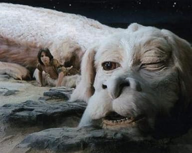 Amazon ブロマイド写真 ノア ハザウェイ ネバーエンディング ストーリー 片目をつぶるファルコンとアトレイユ ノーブランド品 アイドル 芸能人グッズ 通販