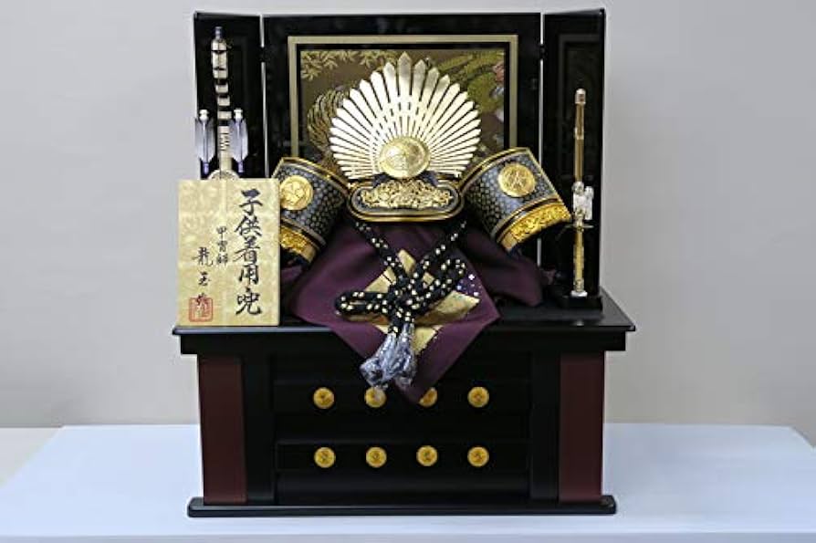 武士の兜 ▪️ ケース付き 曽根人形 / No.505-218 五月人形 7号 武田信玄 兜飾り 黒塗 三品