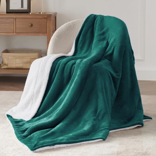 Image of Bedsure GentleSoft Sherpa Fleece Throw Blanket for Couch, Non-Heated, Thick and Warm Throw for Women and Men, Soft Fuzzy Plush Blanket for Winter, Room Home Decor Gifts, Forest Green, 50x60 Inches