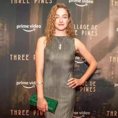 Exclusive Interview with Anna Tierney Starring in Amazon Prime's Three Pines Podcast Por  arte de portada