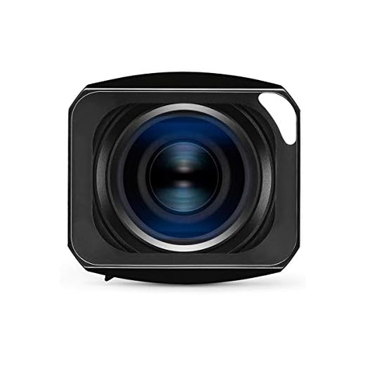 Leica Summilux-M 28mm f/1.4 Lens