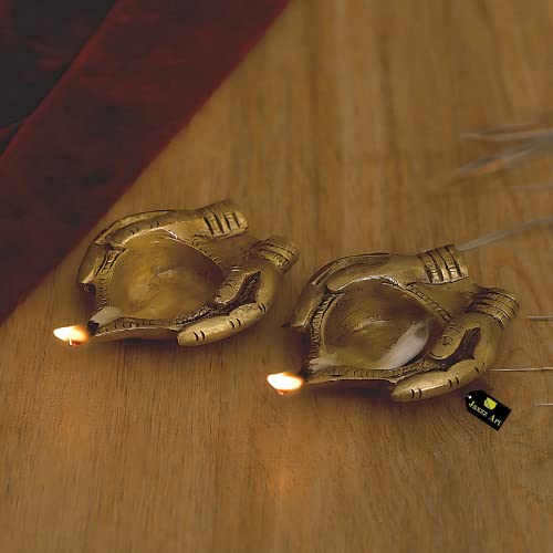 Image of Brass (4 inches and 500g) 4 Side Akhand Small Diya Ethnic Design Handmade Curved Oil Wick Antique Kuber Deepak Lamp for Home Decor Temple Puja Office Decoration Festival Gift (2, Hand Diya)