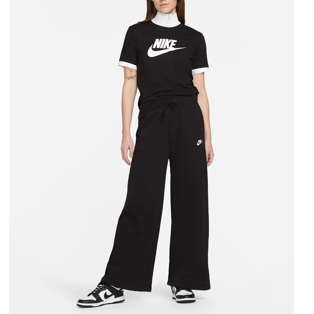 Nike Women's Sportswear Essentials Logo T-Shirt