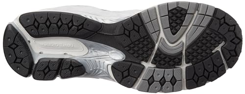 Image of New Balance Men 2002 Sneaker