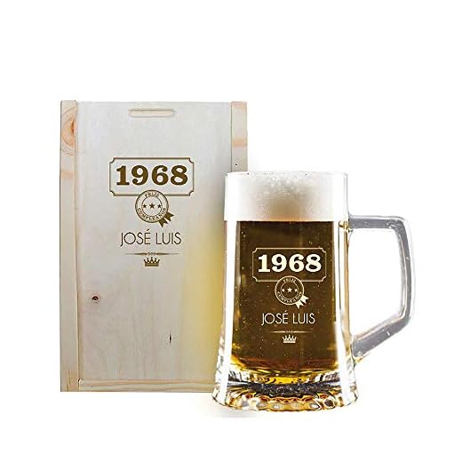 Calledelregalo Regalo Personalizado: Jarra de Cerveza grabada con su Nombre y año de Nacimiento en Estuche de Madera también Grabado