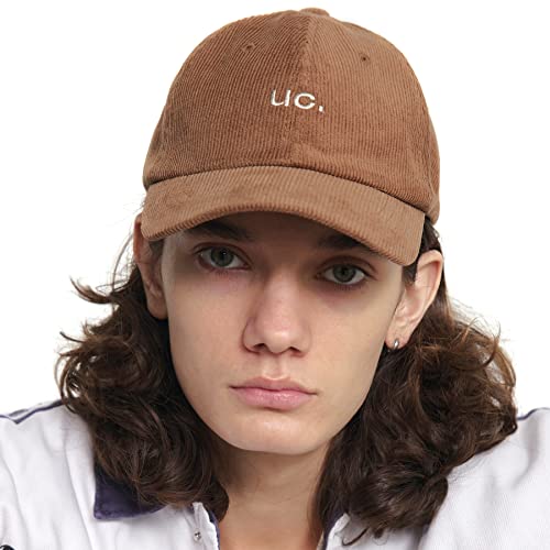 Casquette en velours côtelé UNDERCONTROL fabriquée en Corée avec broderie élégante ton sur ton