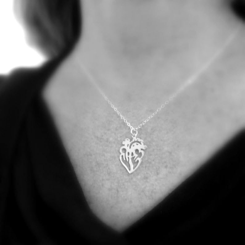 Collar de corazón anatómico de plata ley 925 con cadena de 45 cm 4