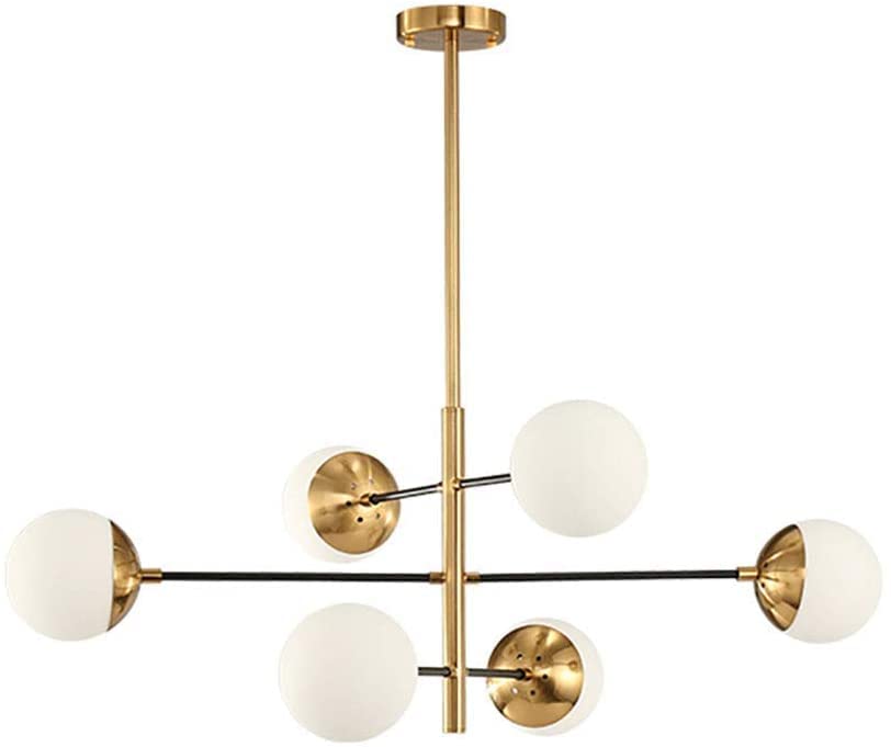 Plafonnier moderne doré pour illuminer chaleureusement le salon