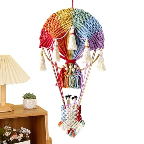 Macrame wall hanging pour habiller un mur blanc vide avec un tissage coton chaleureux