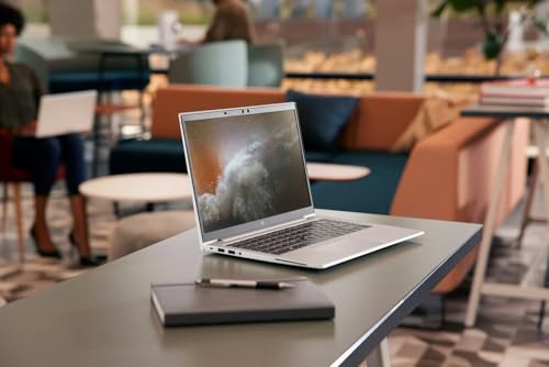 HP EliteBook 860 G11 laptop