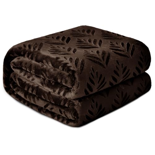 Exclusivo Mezcla King Size Fleece Blanket for Bed, Super Soft and Cozy Blankets All Season Use, Leaves Pattern, Plush Fuzzy Lightweight, Coffee, 90x104 Inch