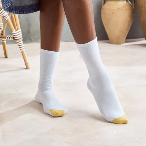 Image of GOLDTOE Womens Casual Texture Crew Socks, Multipairs