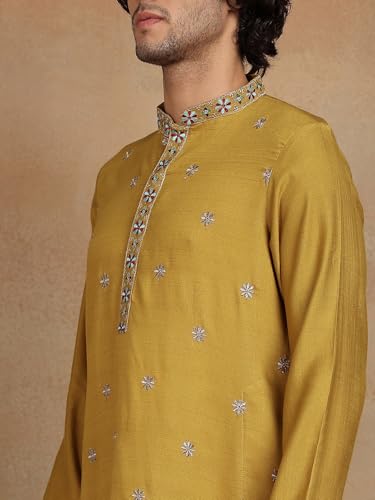 Image of Amazon Brand - Tavasya Men Printed Kurta with Ethnic Motif Border | Special Haldi Kurta | Festive Embellished Long Kurta | Embroidery Kurta | Ethnic Wear | Mandarin Collar | Knee Length