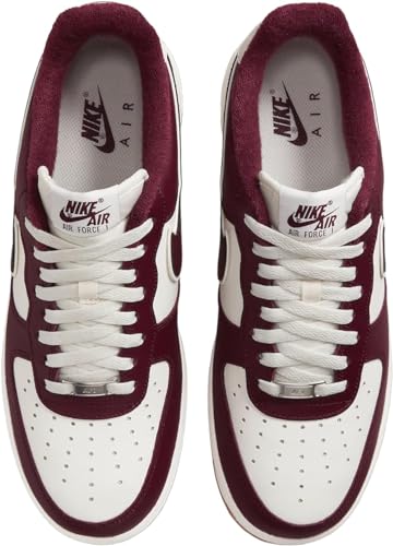 Image of Nike Unisex Air Force 1 07 Trainers