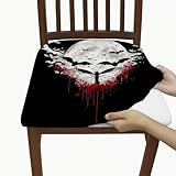 Avec un superbe motif de lune et de papillon, cette housse ajoute une touche gothique à votre décoration.