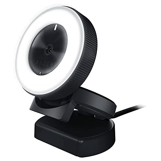 Razer Kiyo 1080p 30 FPS/720 p 60 FPS Streaming Webcam with Adjustable Brightness Ring Light, Built-in Microphone and Advanced Autofocus