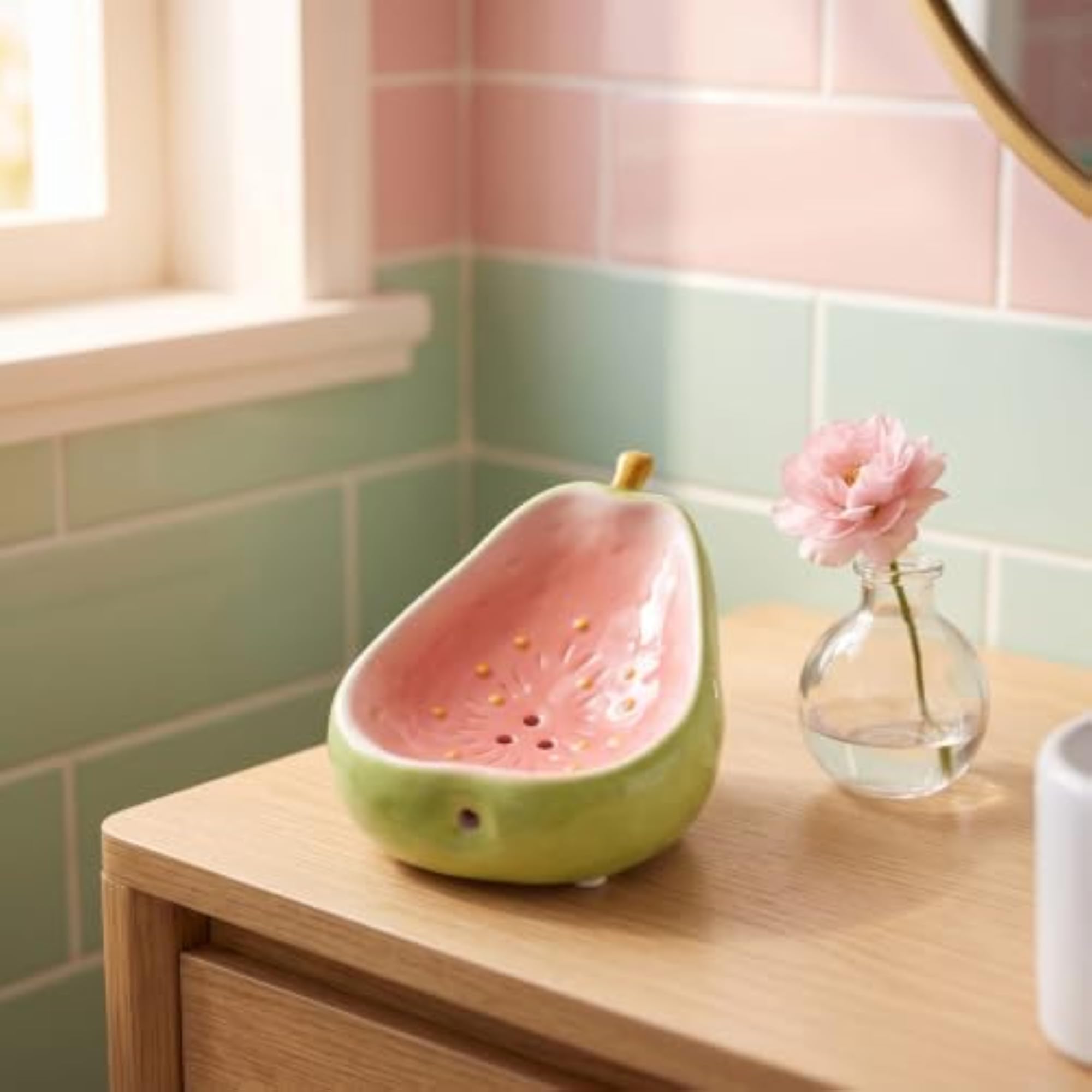 Self-Draining Ceramic Soap Dish, Decorative Design
