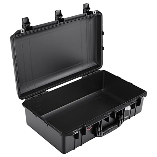 PELI 1555 Air Maleta Protectora Ligera con Ruedas para Equipos fotográficos, estanca e Impermeable al Polvo, 36L de Capacidad, Fabricada en EE.UU., sin Espuma, Color Negro