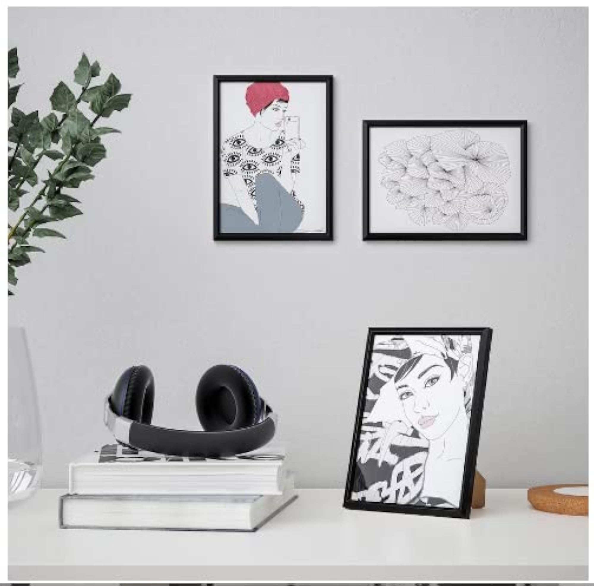 YLLEVAD Black Photo Frame for Stylish Display