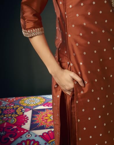 Image of SKYLEE Velvet Dyed, Sequins, Embroidery and Lace Straight Kurta Set with Dupatta