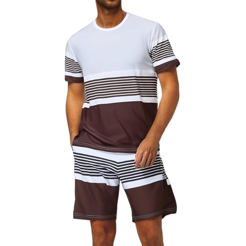 T-shirt manches courtes homme et son ensemble décontracté pour les vacances