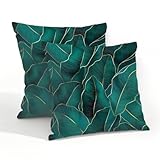 Matériau résistant à l'eau et confortable : nos housses de coussin sont fabriquées en polyester de qualité résistant à l'eau, offrant une protection fiable contre les déversements et les conditions humides. Coussins non inclus