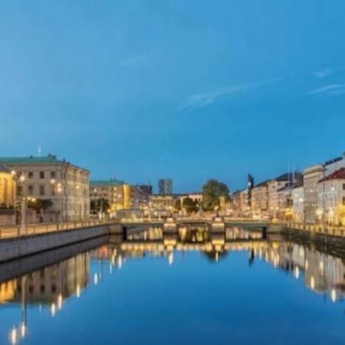 『Gothenburg, a major city in Sweden, is situated off the G&ouml;ta &auml;lv river on the country's west coast.』のカバーアート