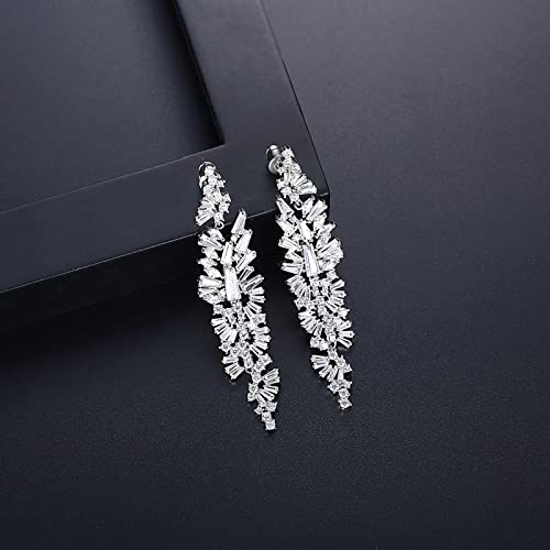 Boucles d'oreilles longues légères et brillantes en argent