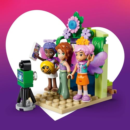 Miniatura 4 de LEGO Friends Tazas Locas: Flores y Hadas de Juguete – Parque Temático con 3 Mini Muñecas, Fotomatón con Disfraces y Accesorios – Regalo de Cumpleaños para Niñas de 7+ Años – 42702