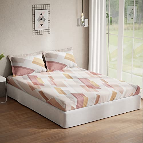 Image of DDECOR - Pack of 1 Titanium Geometric Cotton Double Bedsheet with 2 Pillow Covers - Red